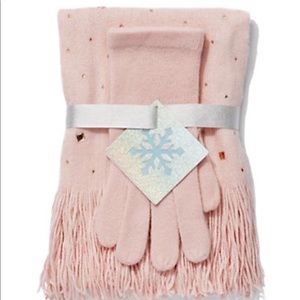 New York and Company Scarf Set